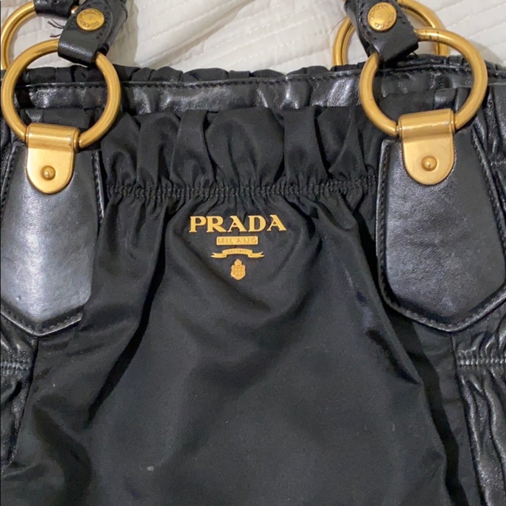 Authentic Prada bag - Picture 2 of 16